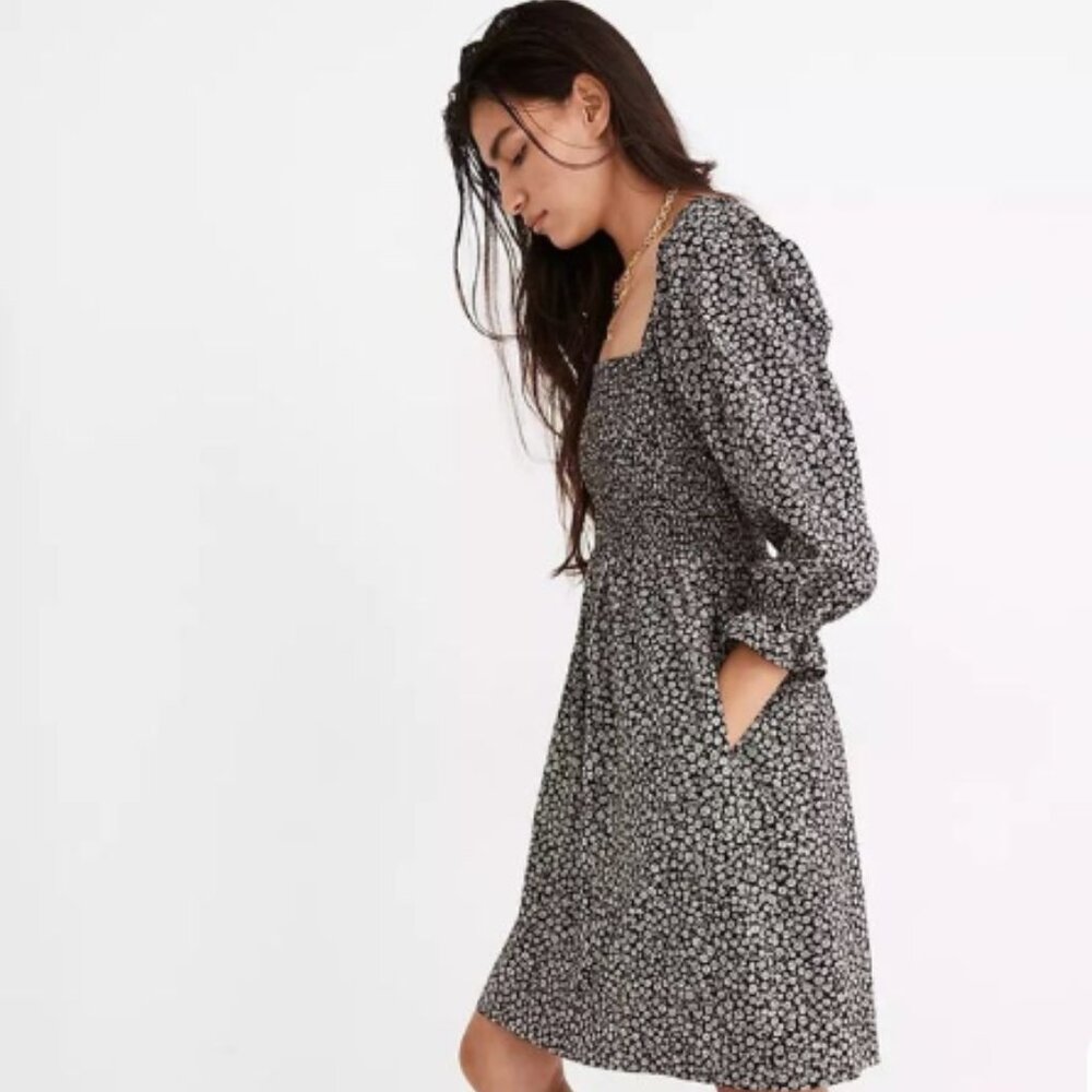 Lucie Elbow-Sleeve Smocked Mini Dress in Parisian Ditsy